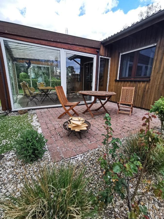 Ferienhaus In Absoluter Seenaehe Fuer 4 Personen Arendsee  Buitenkant foto